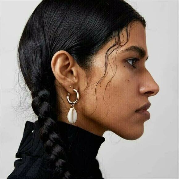 Gold Hoop Round Dangle Drop Earrings Shell Boho Beach NEW Los Angeles Boutique - Picture 3 of 6